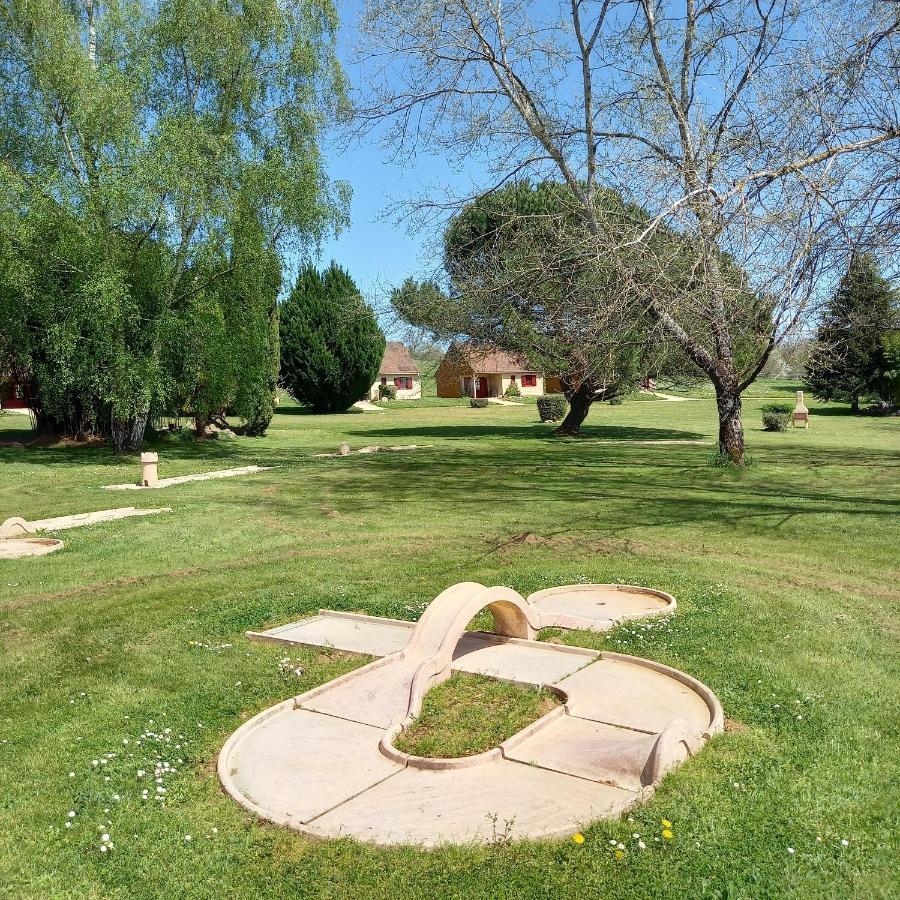 Domaine De Vaulatour. Villa Payzac  Exterior photo